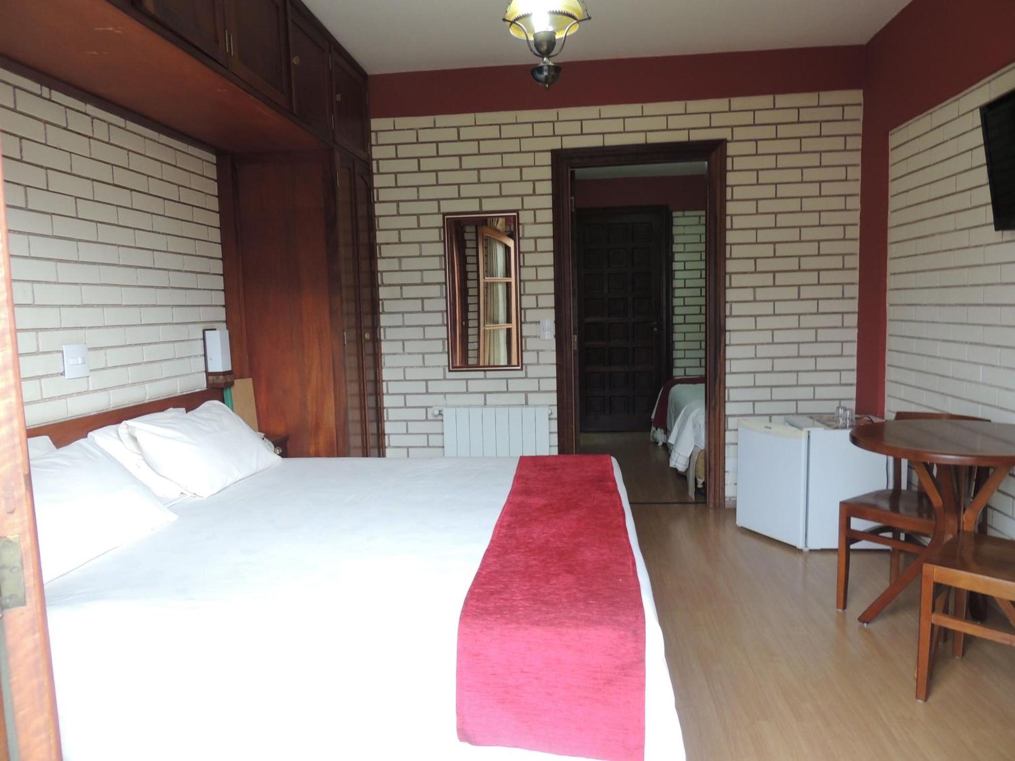 Hotel Monte Carlo Campos do Jordão Chambre photo