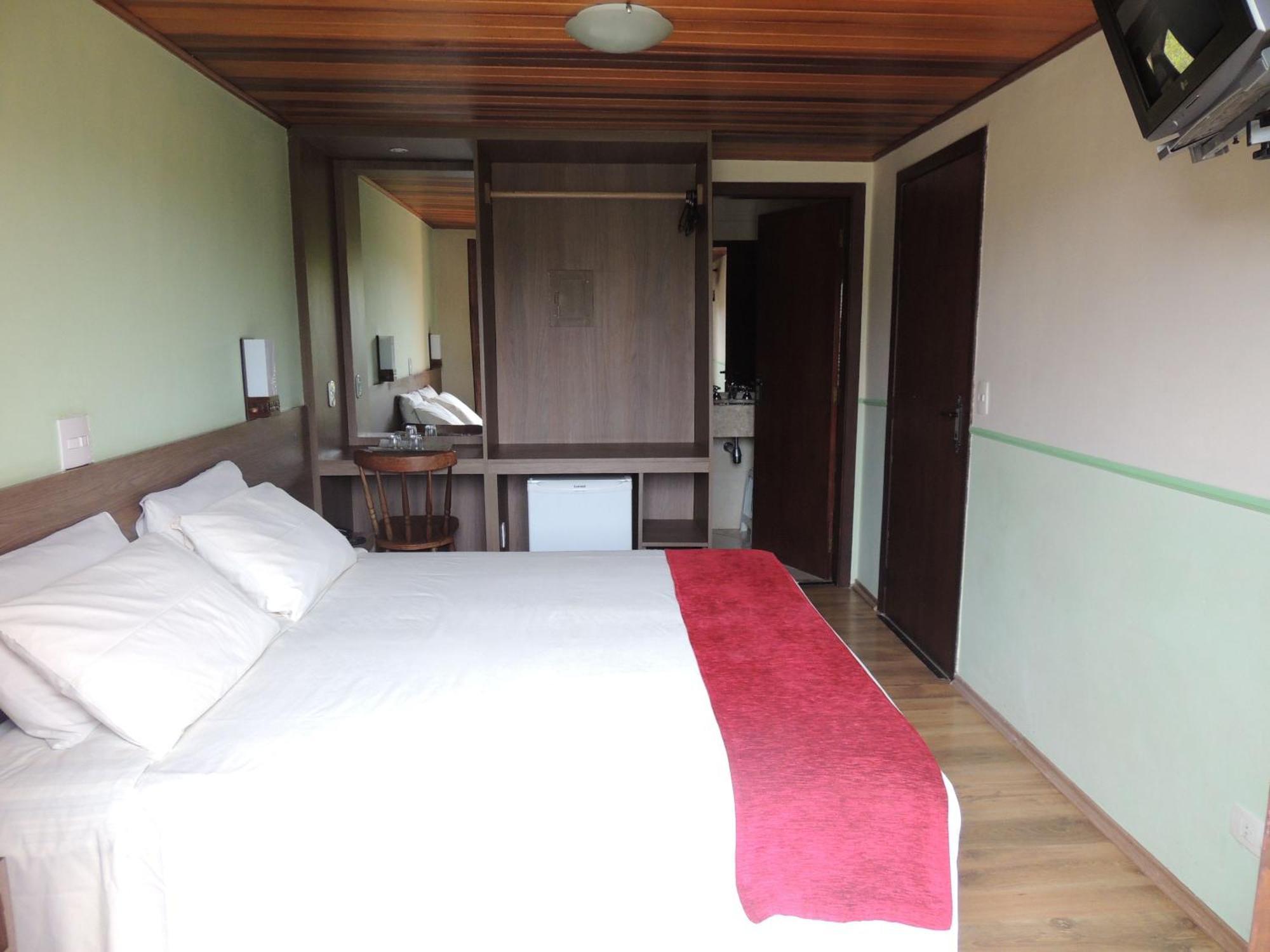 Hotel Monte Carlo Campos do Jordão Chambre photo